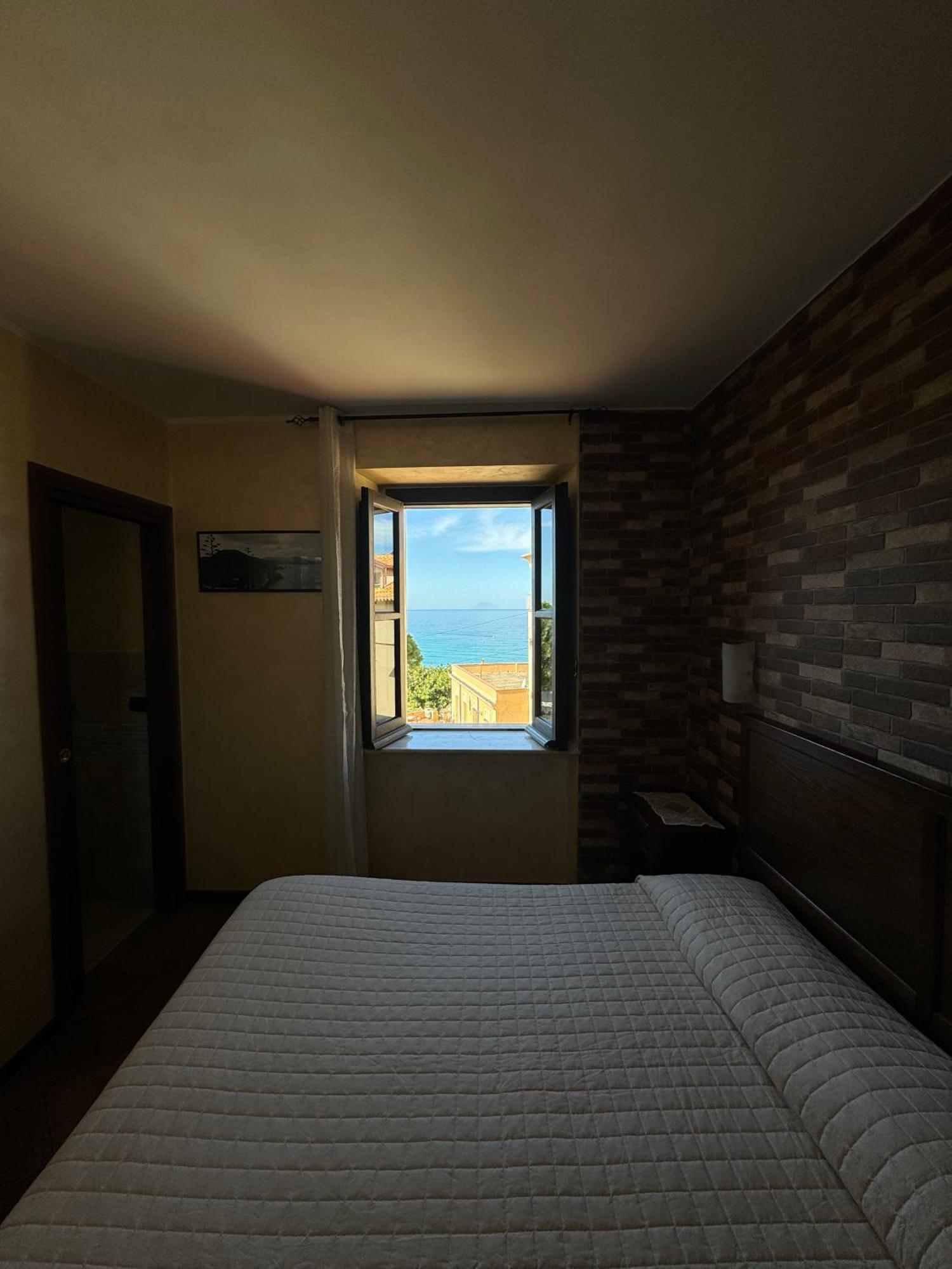 B&B Rivellini Tropea Exterior foto